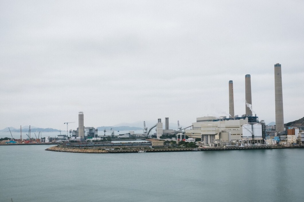 industrial-port-with-concrete-buildings_144627-31345.jpg industrial-port-with-concrete-buildings_144627-31345.jpg